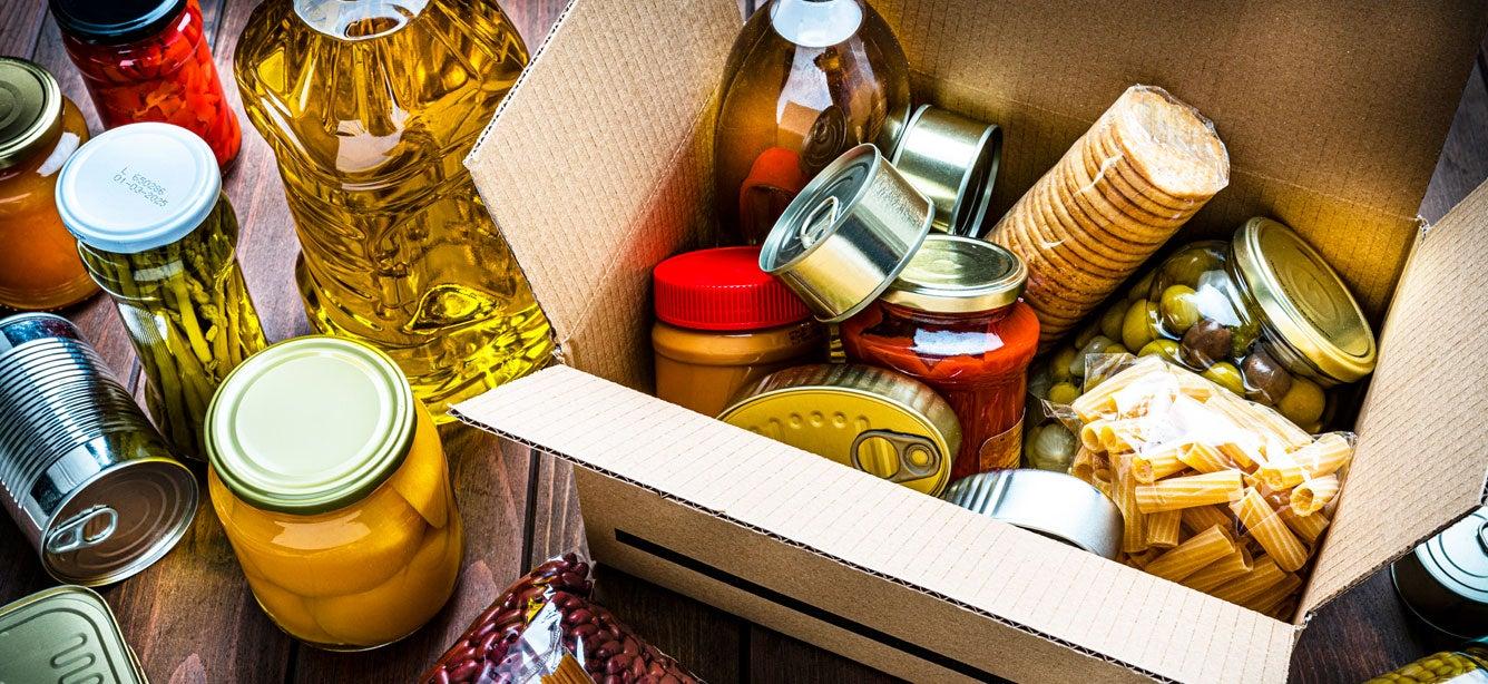 If you’re an older adult that's hungry, the Emergency Food Assistance Program (TEFAP) can help—whether you receive SNAP (formerly known as food stamps) or not.